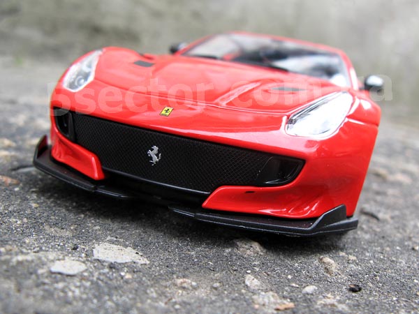 Ferrari F12TDF Коллекционная модель автомобиля 1:24