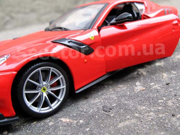 Ferrari F12TDF Коллекционная модель автомобиля 1:24