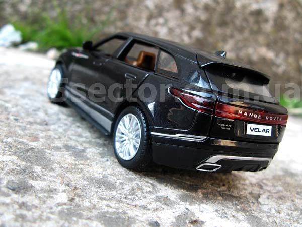 Range Rover Velar Модель 1:32 Черный