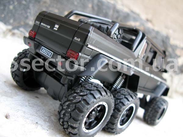 Mercedes-Benz G63 AMG 6x6 Модель автомобиля 1:32