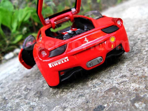 Ferrari 458 Challenge Коллекционная модель автомобиля 1:24