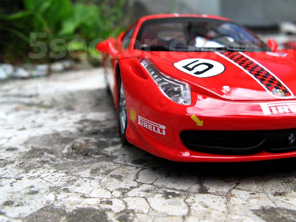 Ferrari 458 Challenge Коллекционная модель автомобиля 1:24