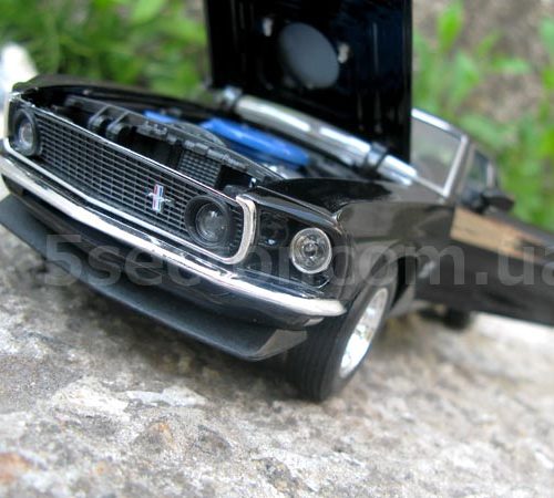 Ford Mustang Boss 429 Коллекционная модель 1:24