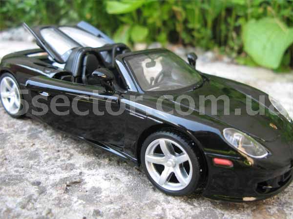 Porsche Carrera GT Коллекционная модель автомобиля 1:24