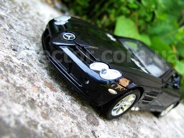 Mercedes-Benz SLR McLaren Модель 1:24