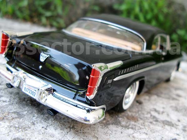 Chrysler C300 1955 Модель автомобиля 1:24