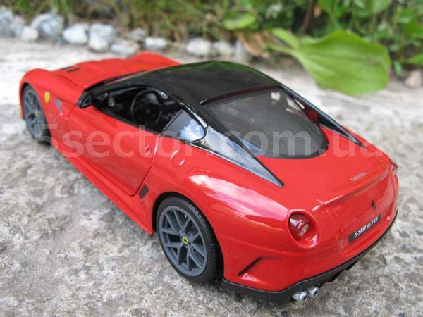 Ferrari 599 GTO Коллекционная модель автомобиля 1:24