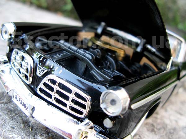 Chrysler C300 1955 Модель автомобиля 1:24