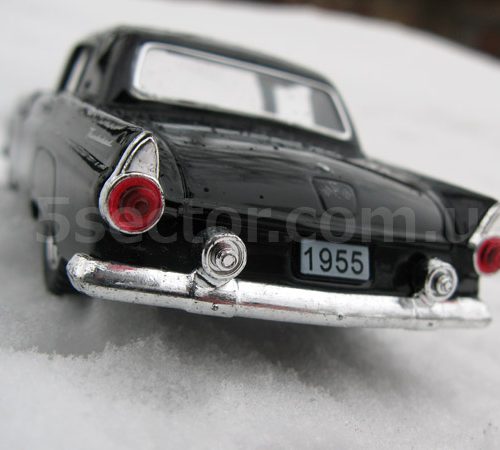 Ford Thunderbird 1955 Коллекционная модель 1:36