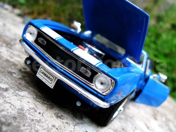 Chevrolet Camaro Z28 1968 Коллекционная модель 1:24