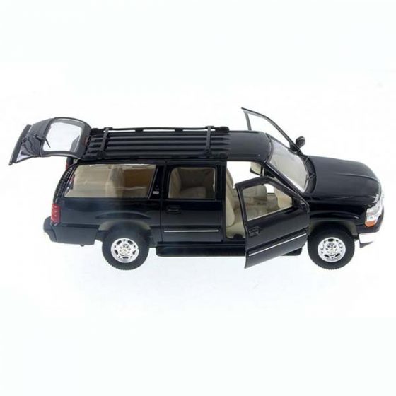 Chevrolet Suburban 2001 Коллекционная модель 1:24