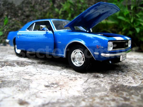 Chevrolet Camaro Z28 1968 Коллекционная модель 1:24