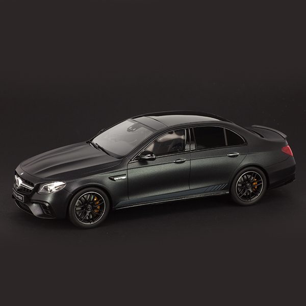 Mercedes-AMG E63 S 4matic Edition 1 2017 W213 Коллекционная модель 1:18