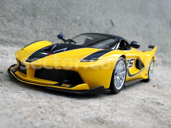 Ferrari FXX-K No.15 2015 Модель 1:24 Желтый