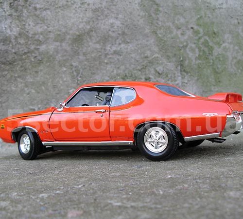 Pontiac GTO Judge 1969 Модель 1:18 Оранжевый