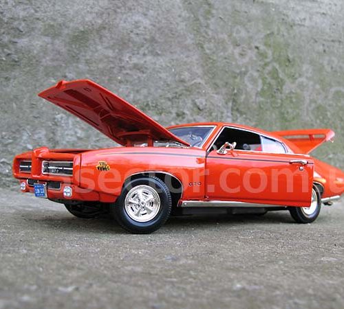 Pontiac GTO Judge 1969 Модель 1:18 Оранжевый
