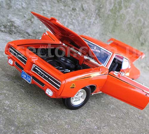 Pontiac GTO Judge 1969 Модель 1:18 Оранжевый