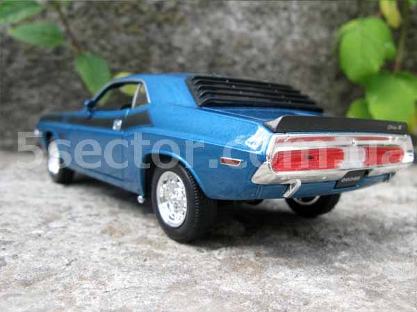 Dodge Challenger T/A 1970 Модель автомобиля 1:24