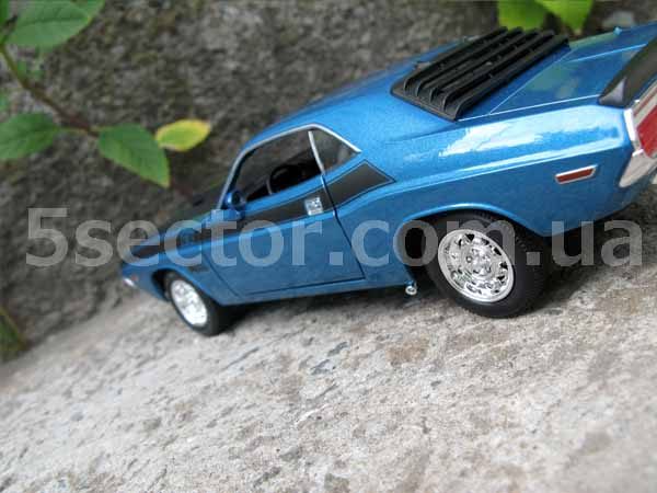 Dodge Challenger T/A 1970 Модель автомобиля 1:24