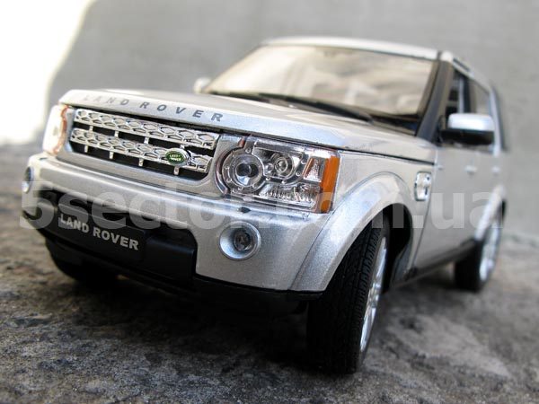 Land Rover discovery 4 Модель 1:24 Серый