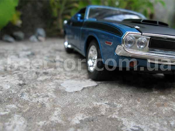 Dodge Challenger T/A 1970 Модель автомобиля 1:24