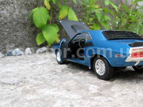 Dodge Challenger T/A 1970 Модель автомобиля 1:24