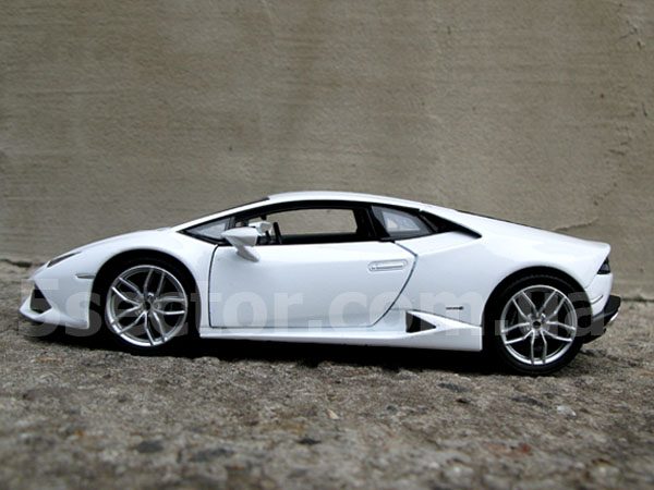 Lamborghini Huracan LP 610-4 Модель 1:24 Белый