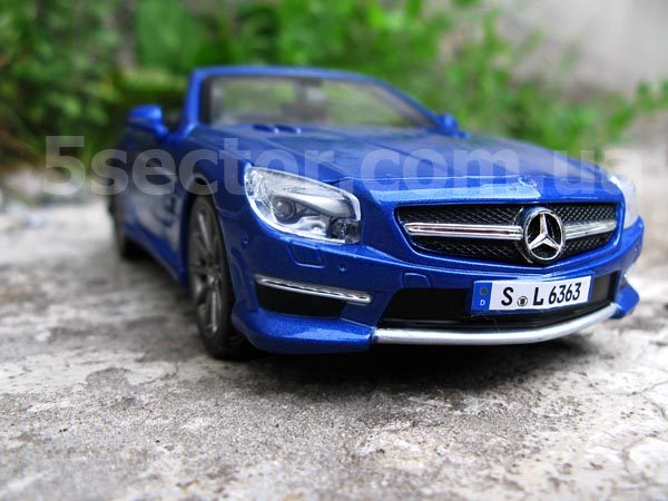 Mercedes-Benz SL 63 AMG Коллекционная модель 1:24