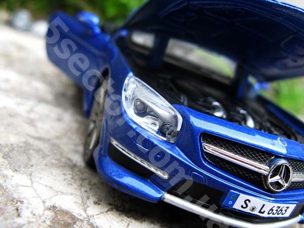 Mercedes-Benz SL 63 AMG Коллекционная модель 1:24