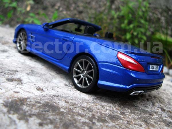 Mercedes-Benz SL 63 AMG Коллекционная модель 1:24