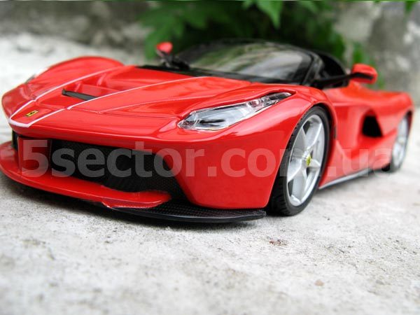 Ferrari LaFerrari Aperta Модель 1:24 Красный