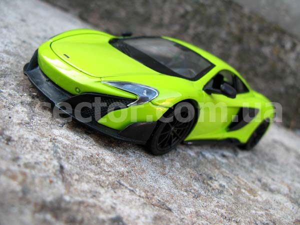 McLaren 675LT Коллекционная модель 1:24 Зеленый