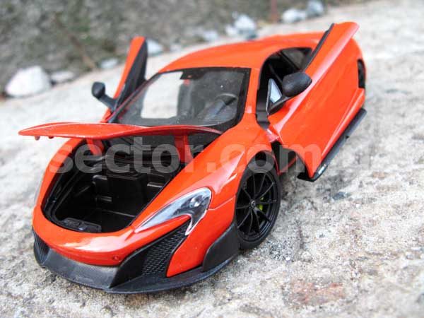 McLaren 675LT 2017 Модель 1:24 Оранжевый