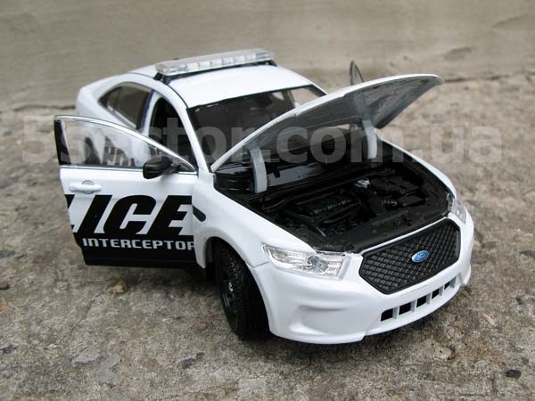 Ford Police Interceptor Коллекционная модель 1:24