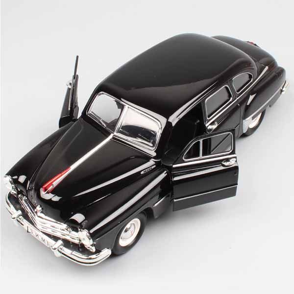 GAZ 12 ЗИМ ГАЗ Коллекционная модель 1:24