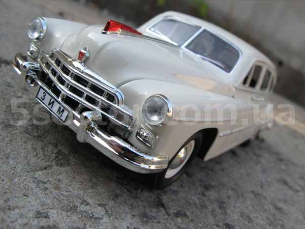 GAZ 12 ЗИМ ГАЗ Коллекционная модель 1:24