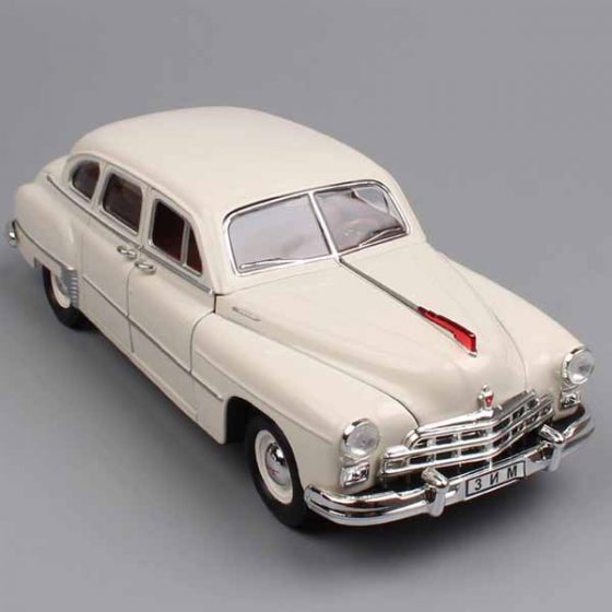 GAZ 12 ЗИМ ГАЗ Коллекционная модель 1:24