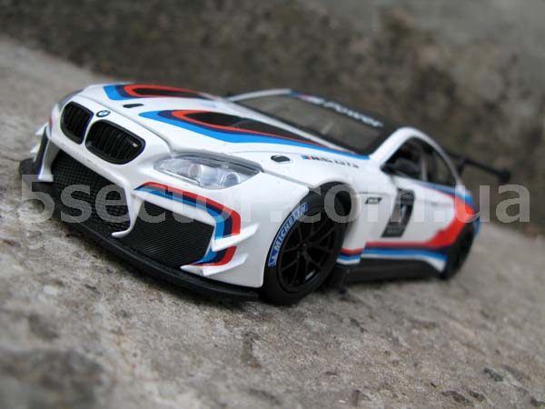 BMW M6 GT3 Коллекционная модель 1:24