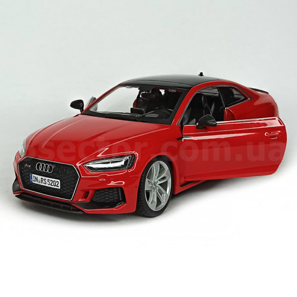 Audi RS 5 Coupe Коллекционная модель 1:24