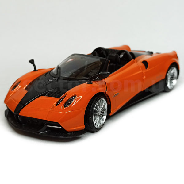 Pagani Huayra Roadster Модель автомобиля 1:24