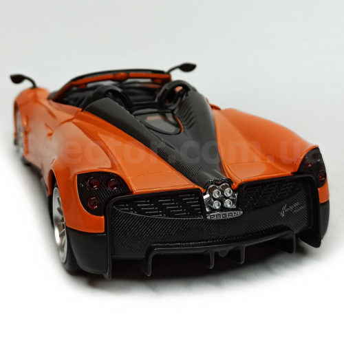 Pagani Huayra Roadster Модель автомобиля 1:24