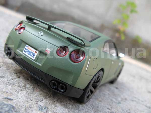 Nissan GT-R Модель автомобиля 1:24