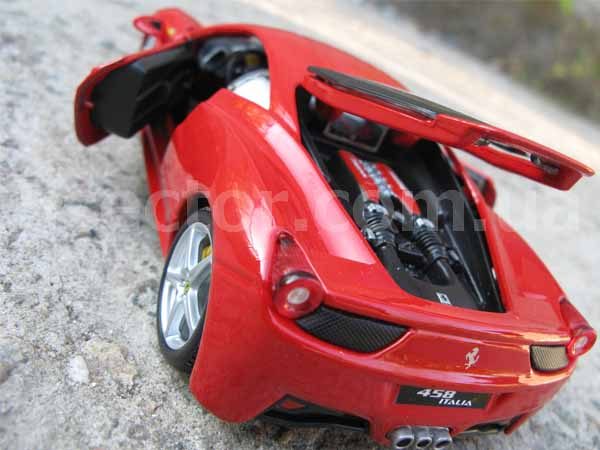 Ferrari 458 Italia Модель автомобиля 1:24