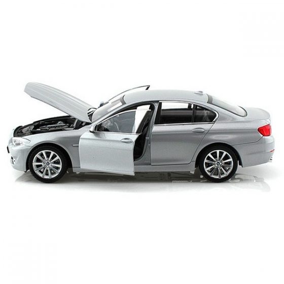 BMW 535i (F10) Модель автомобиля 1:24 Серый