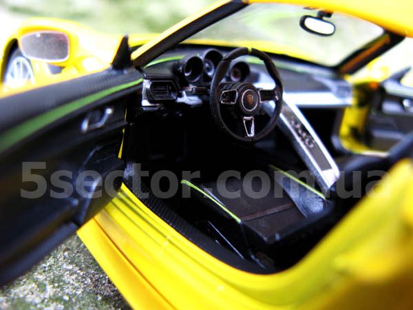 Porsche 918 Spyder Модель 1:24 Желтый