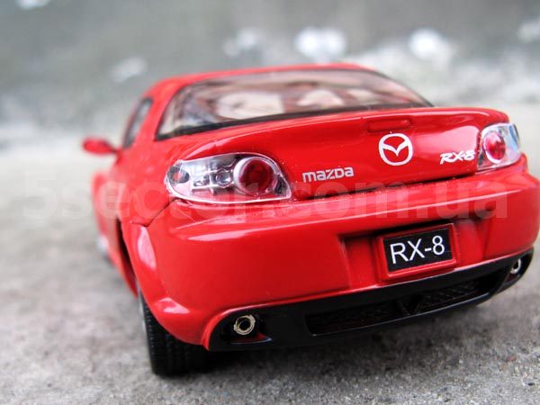 Mazda RX-8 Коллекционная модель 1:24