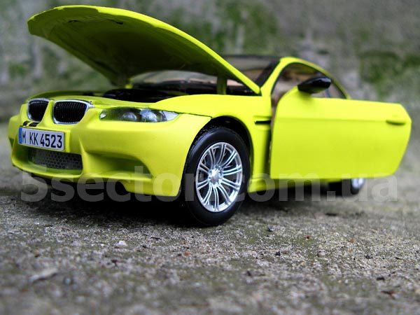 BMW M3 Coupe Коллекционная модель автомобиля 1:24