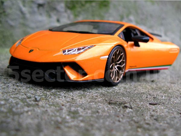 Lamborghini Huracan Performante Коллекционная модель 1:24