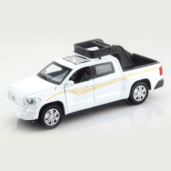 Toyota Tundra Модель автомобиля 1:32