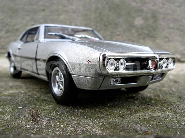 Pontiac Firebird 1967 Модель автомобиля 1:24